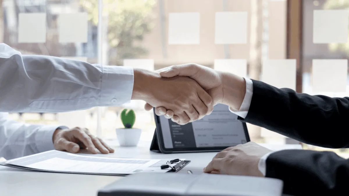 HR team leader with a successful new hire